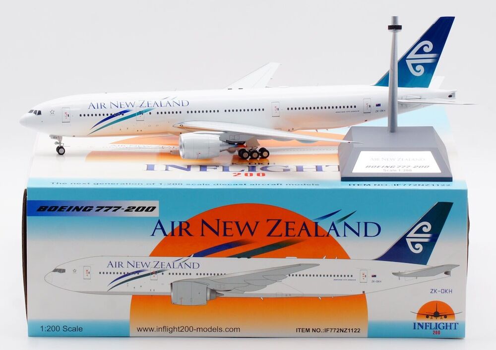 人気直販1/200　ニュージーランド航空　777-300ER　特別塗装 民間航空機