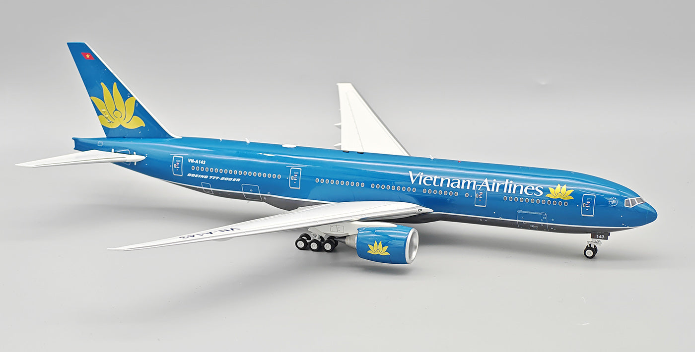 Vietnam Airlines / Boeing 777-200 / VN-A143 / IF772VN1025 / 1:200 elaviadormodels
