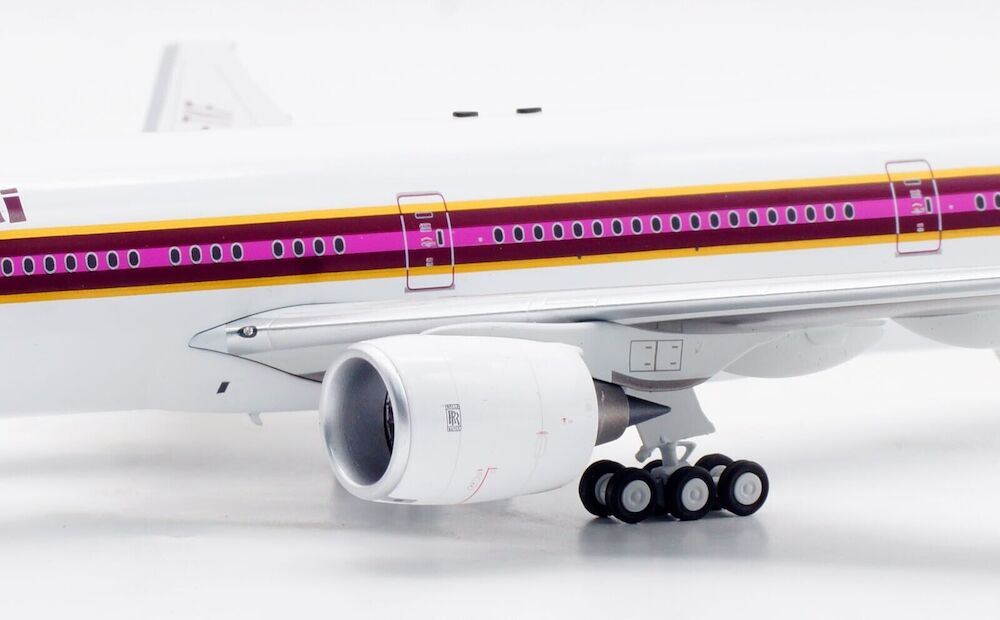 Thai Airways International / Boeing 777-300 / HS-TKF / IF7773TG1223 / elaviadormodels