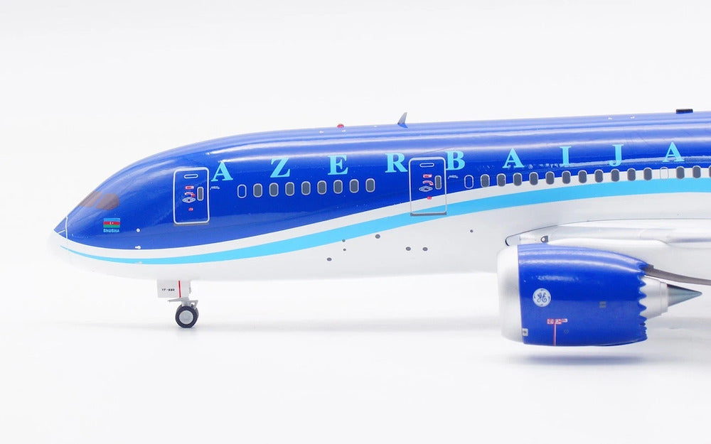 Azerbaijan Airlines / Boeing 787-8 / VP-BBR / IF788J20825 / 1:200