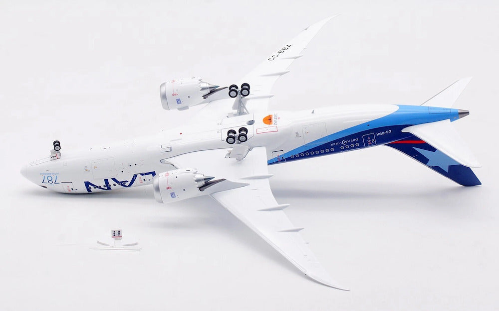 LAN Airlines / Boeing 787-8 Dreamliner / CC-BBA / IF788LAN001 / elaviadormodels