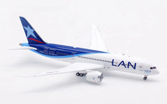LAN Airlines / Boeing 787-8 Dreamliner / CC-BBA / IF788LAN001 / elaviadormodels