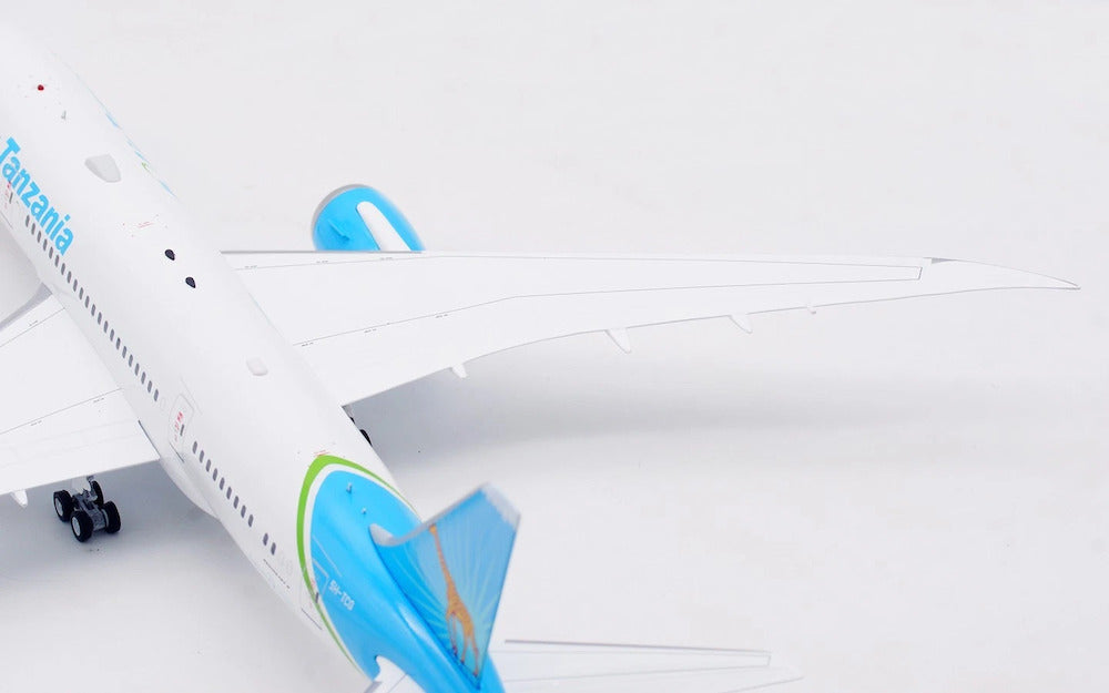 Air Tanzania / Boeing 787-8 / 5H-TCG / IF788TC0725 / elaviadormodels