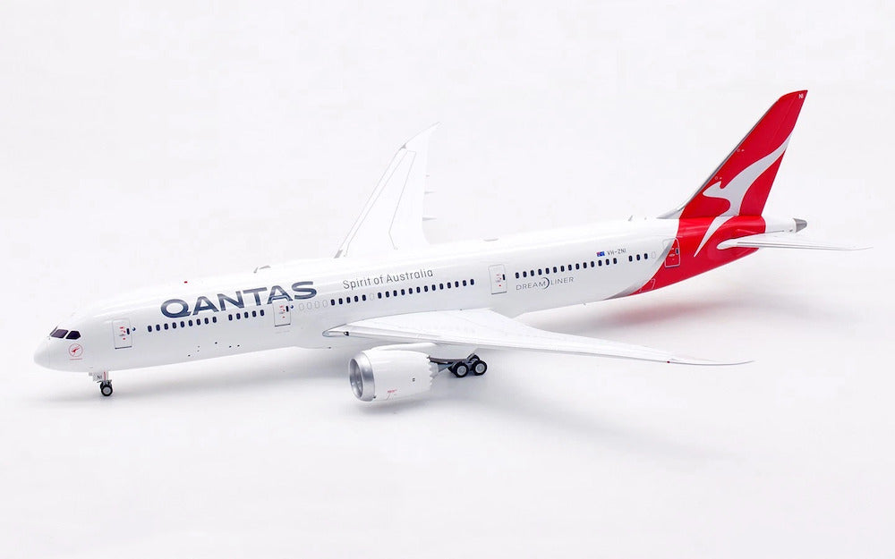 Qantas / Boeing 787-9 Dreamliner / VH-ZNI / IF789QF0525 / elaviadormodels