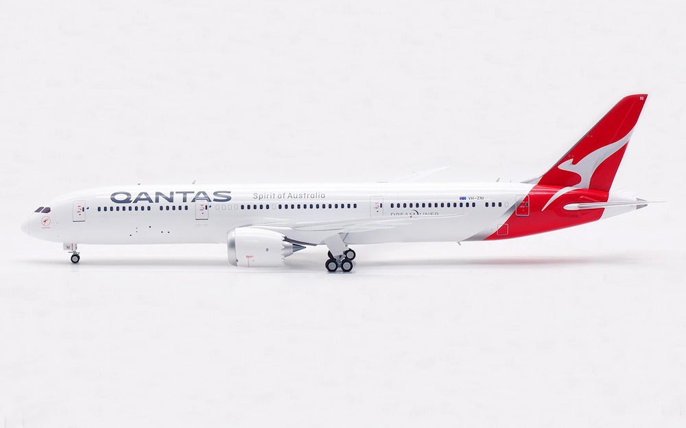Qantas / Boeing 787-9 Dreamliner / VH-ZNI / IF789QF0525 / elaviadormodels