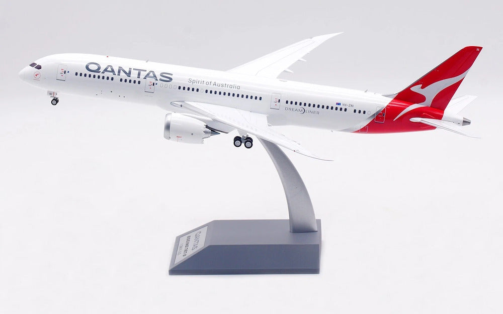 Qantas / Boeing 787-9 Dreamliner / VH-ZNI / IF789QF0525 / elaviadormodels