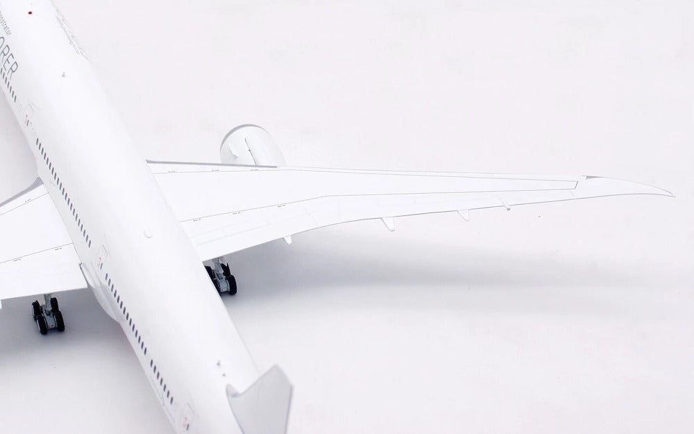 Boeing / Boeing 787-10 Dreamliner Explorer / N8290V / IF78XBOEING290V / 1:200 elaviadormodels