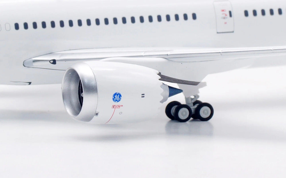 Boeing / Boeing 787-10 Dreamliner Explorer / N8290V / IF78XBOEING290V / 1:200 elaviadormodels