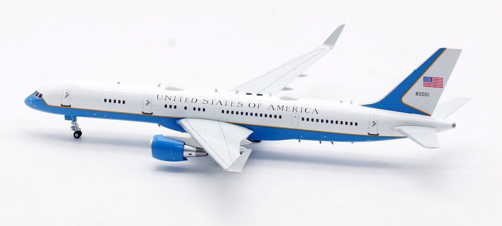 U.S. Air Force / C-32A (B757-2G4) / 98-0001 / IFC32USA04 / elaviadormodels
