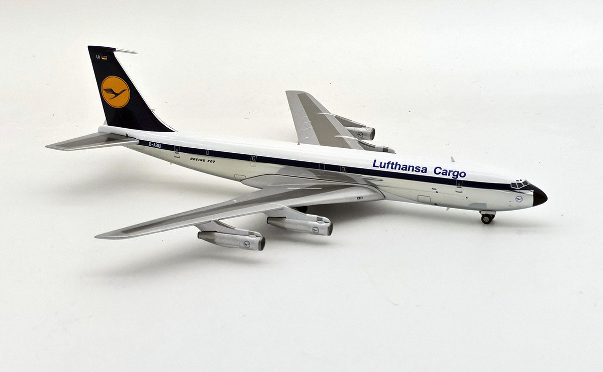 Lufthansa Cargo / Boeing 707-330C / D-ABOI / JF-707-3-006P / 1:200 elaviadormodels