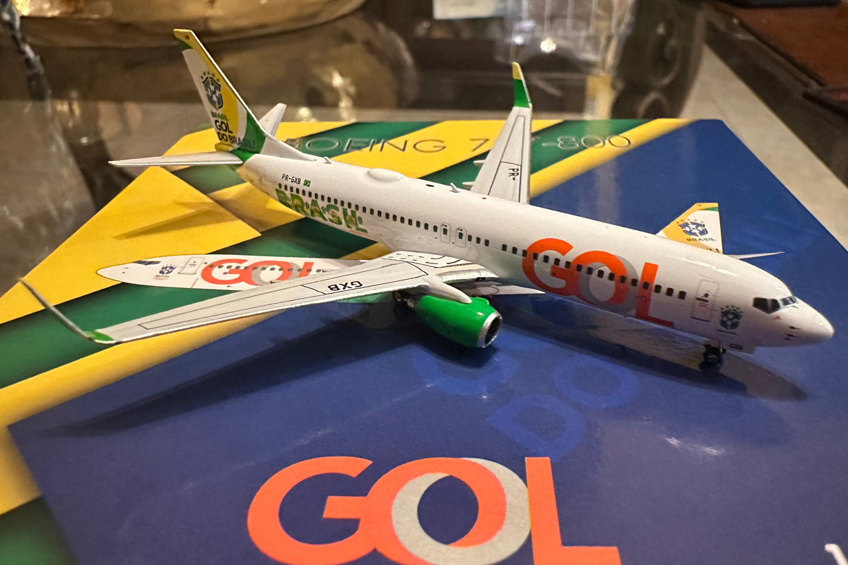 GOL / Boeing 737-800 / PR-GXB / PH4GOL2359 / 1:400