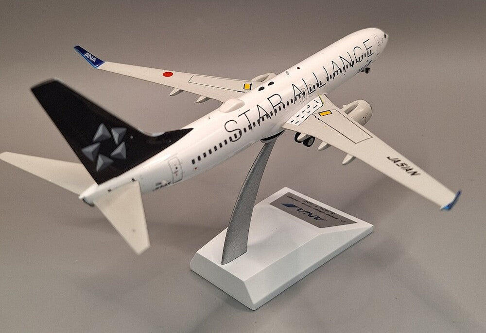 All Nippon Airways (Star Alliance) / Boeing B737-800 / JA51AN / JF-737-8-043 / elaviadormodels