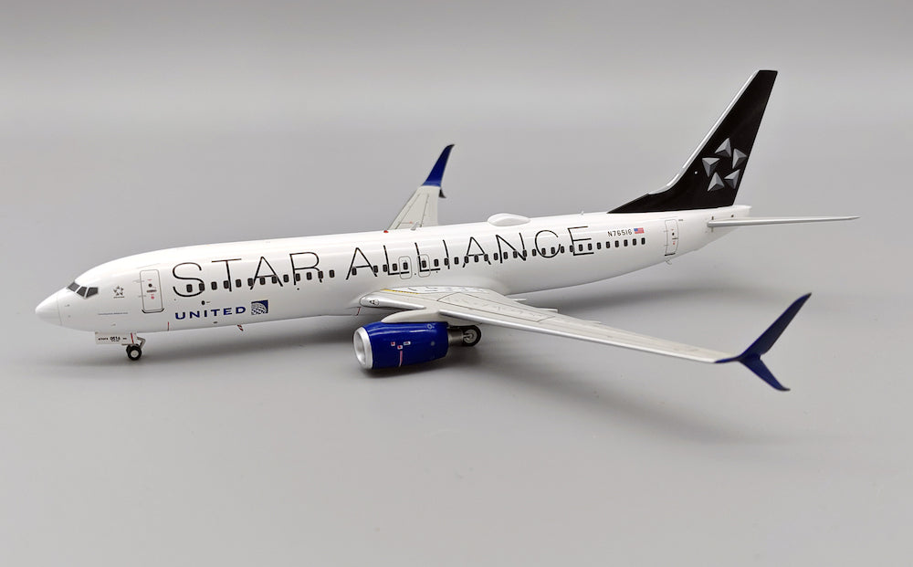 United Airlines (Star Alliance) / Boeing B737-800 / N76516 / JF-737-8-044 / 1:200 elaviadormodels