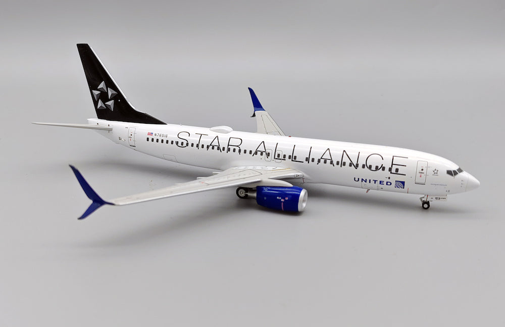 United Airlines (Star Alliance) / Boeing B737-800 / N76516 / JF-737-8-044 / 1:200 elaviadormodels