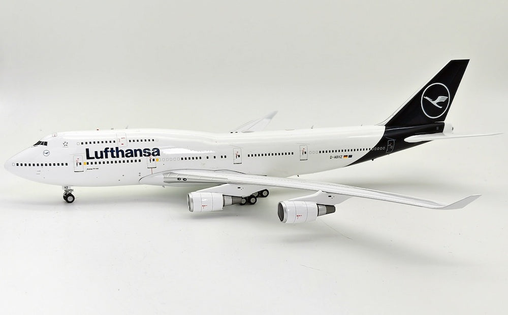 Lufthansa / Boeing 747-430 / D-ABVZ / JF-747-4-063 / 1:200 elaviadormodels