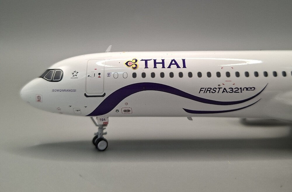 Thai Airways International / Airbus A321-200 / HS-TOA / JF-A321-062 / 1:200
