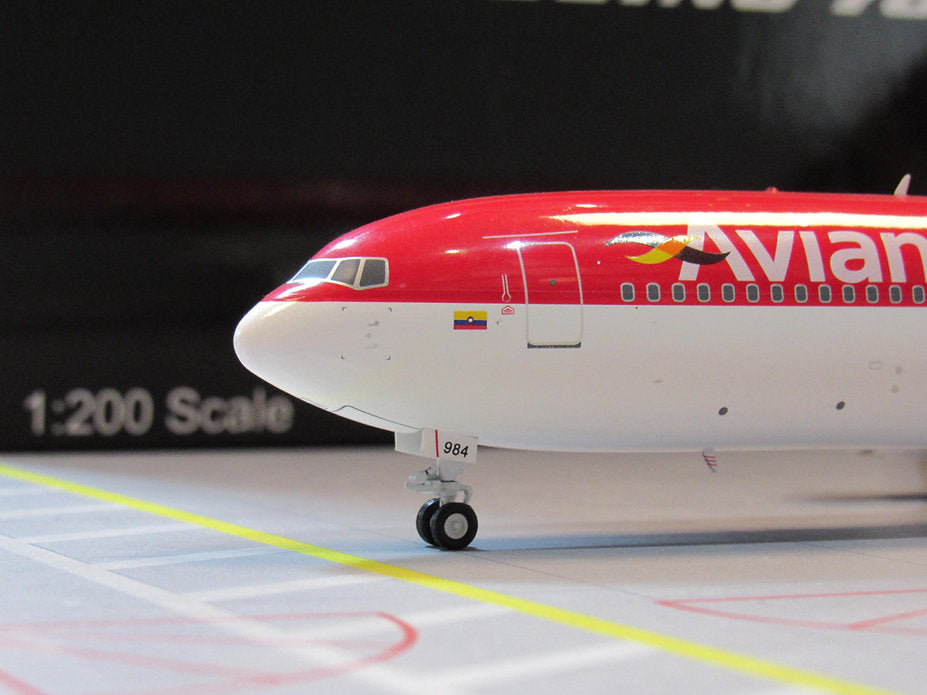 Avianca / Boeing 767-300 / N984AN / JP60-AV-763-84 / 1:200