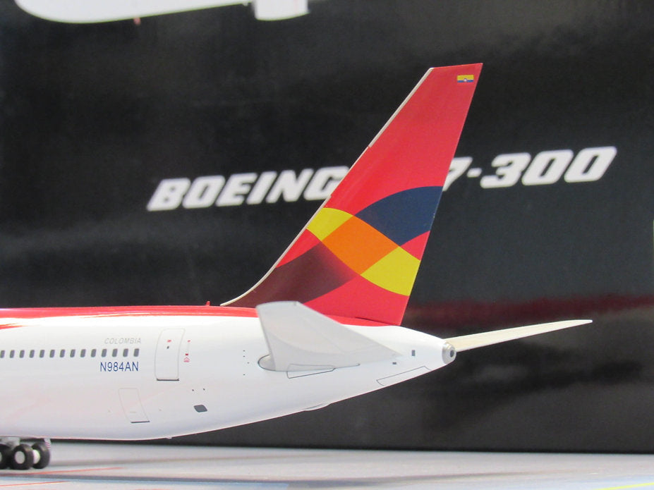 Avianca / Boeing 767-300 / N984AN / JP60-AV-763-84 / 1:200