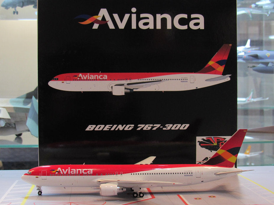 Avianca / Boeing 767-300 / N984AN / JP60-AV-763-84 / 1:200