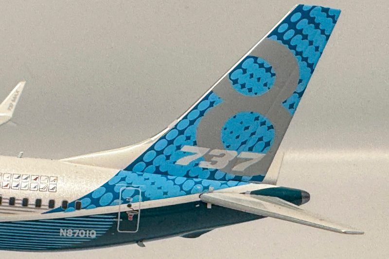 Boeing (House colors) / Boeing B737-MAX 8 / N8701Q / KJ-B73M-095 / elaviadormodels