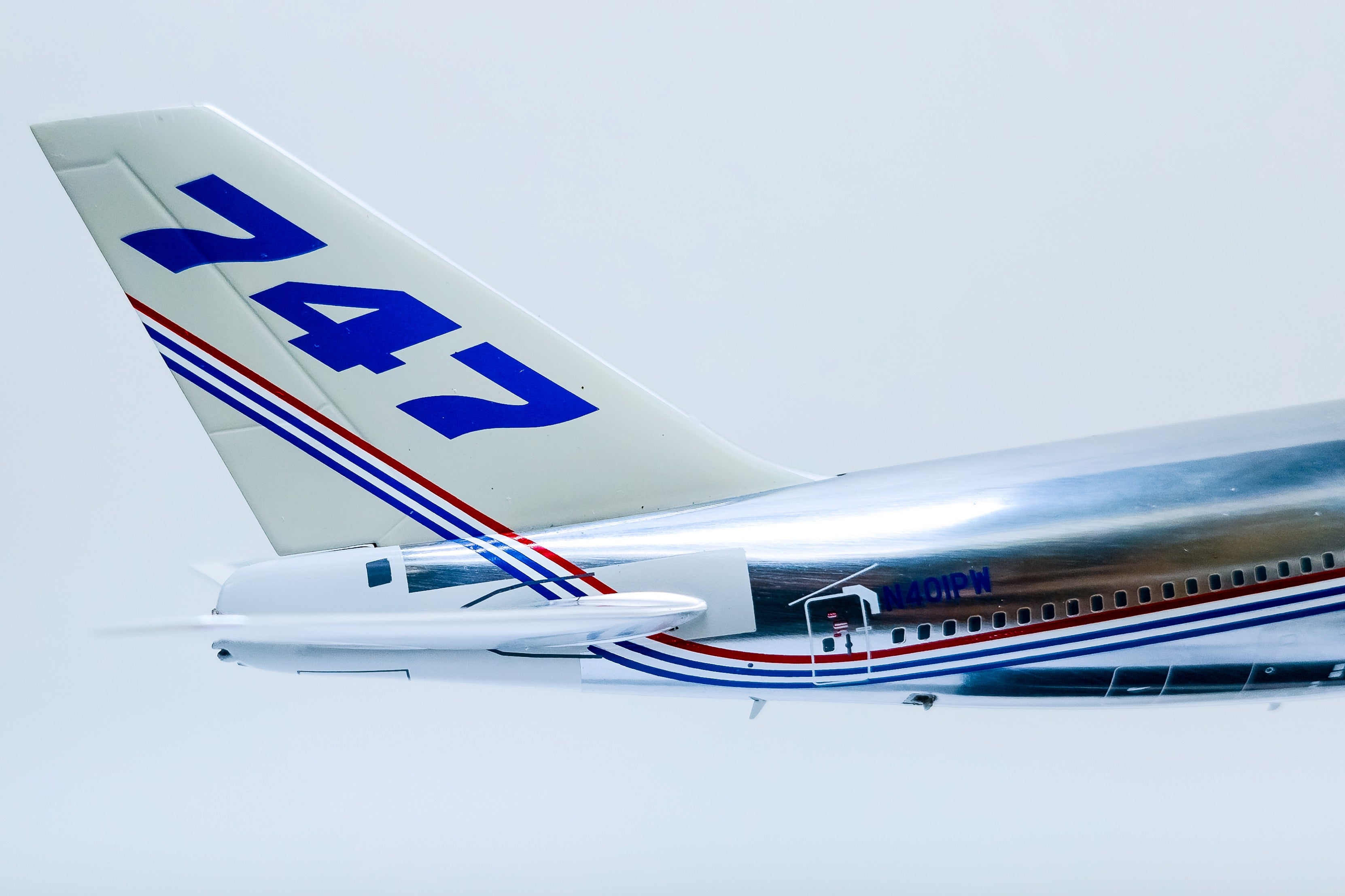 Boeing (Prototype B747-400) / Boeing 747-400 / N401PW / KJ-B744-175 / 1:200
