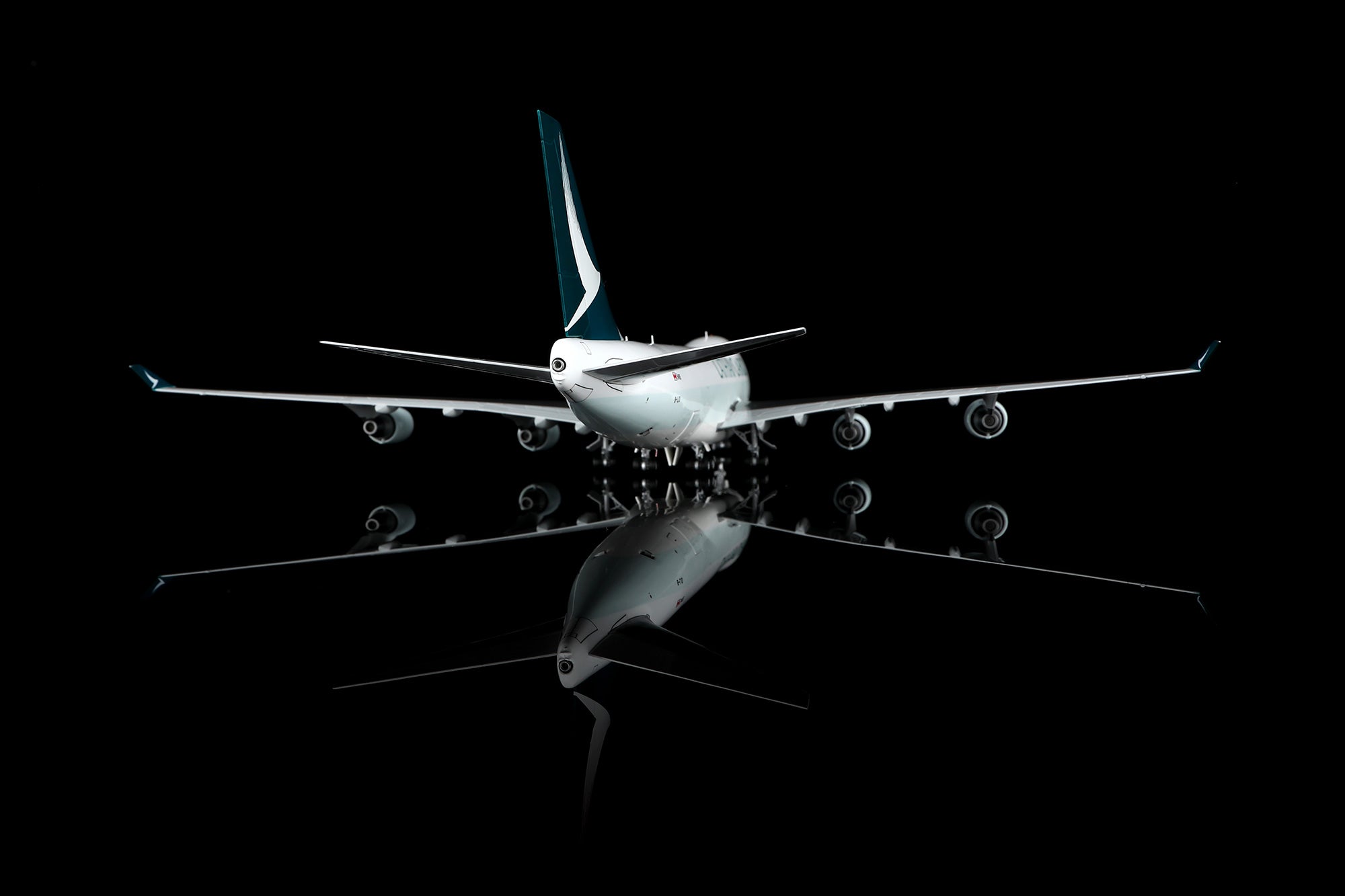 Cathay Pacific Cargo / Boeing 747-400F (Interactive Series) / B-LID / L2138C / 1:200
