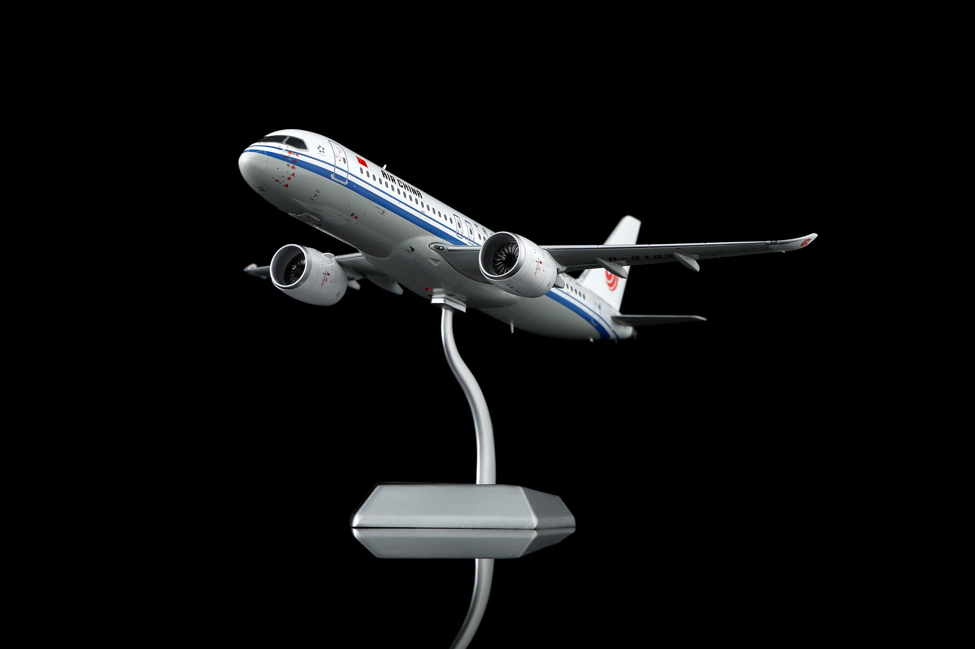 Air China / Comac C919 / B-919X / L2192 / 1:200