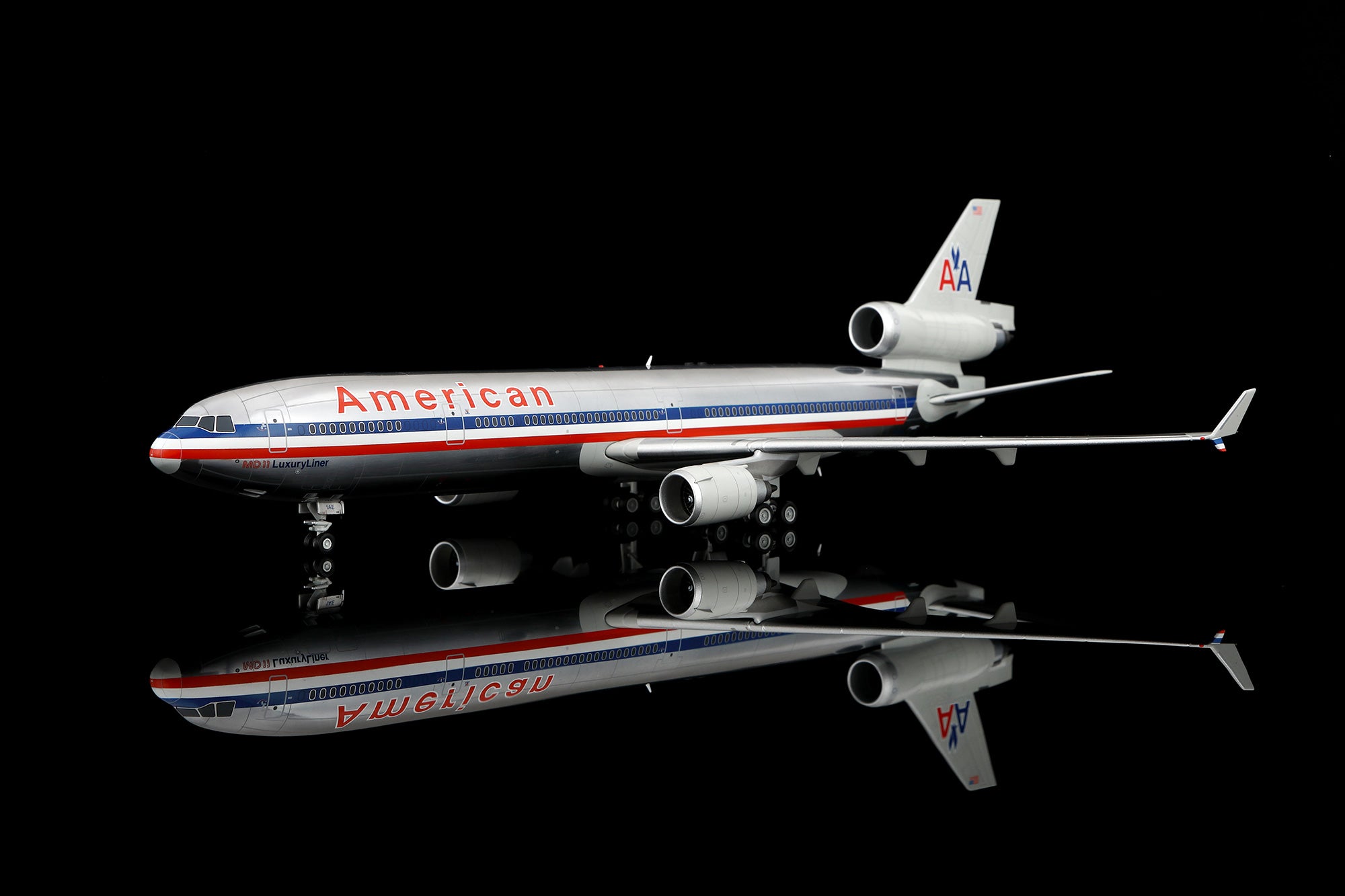 American Airlines / McDonnell Douglas MD-11 / N1754 / L2226 / 1:200