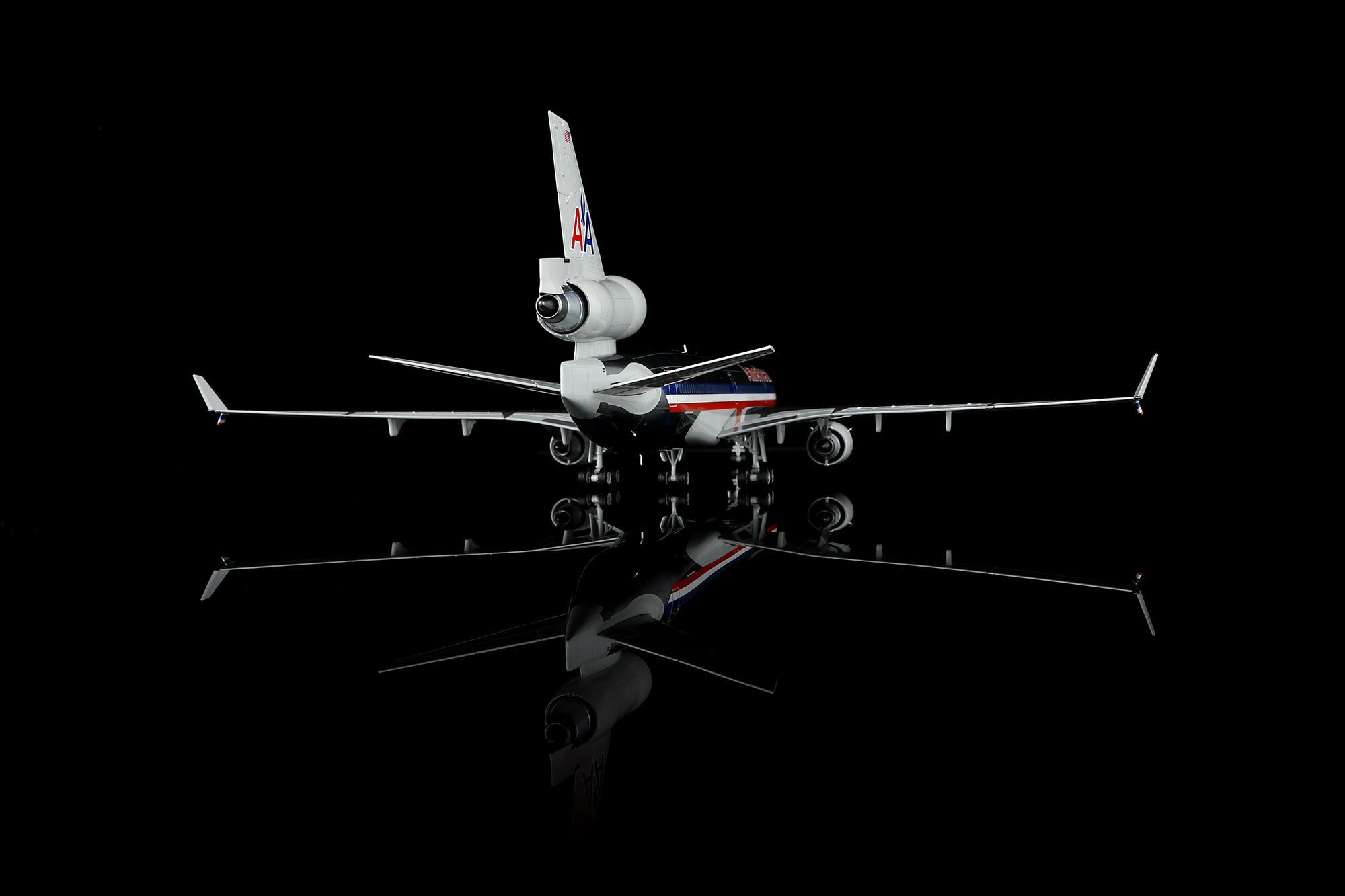 American Airlines / McDonnell Douglas MD-11 / N1754 / L2226 / 1:200