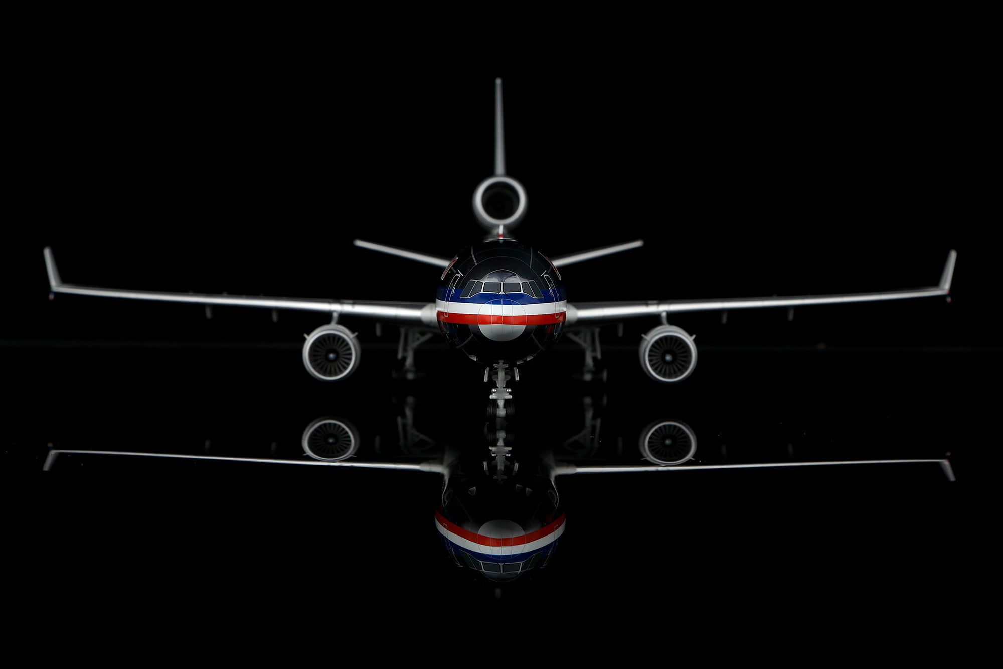American Airlines / McDonnell Douglas MD-11 / N1754 / L2226 / 1:200