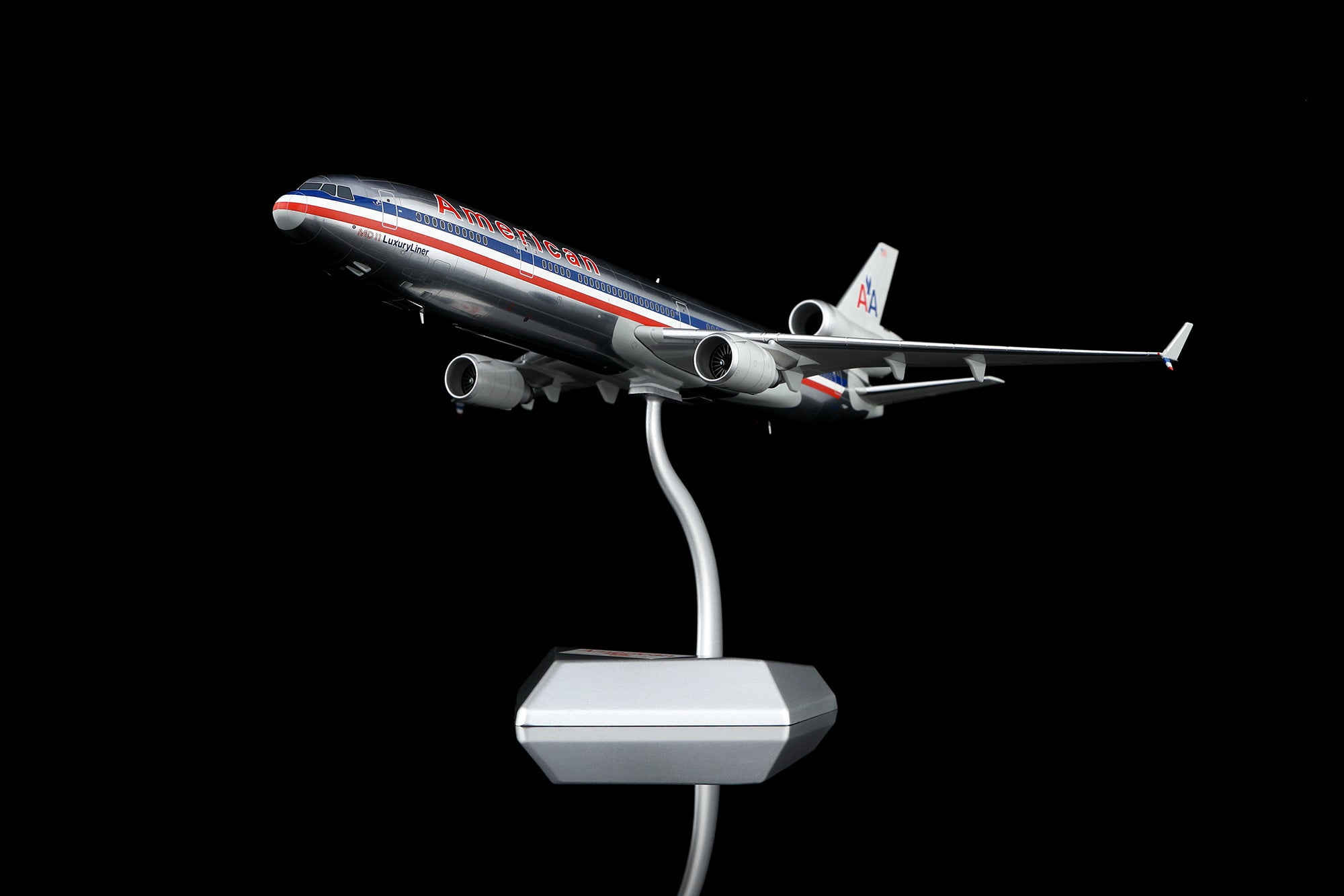 American Airlines / McDonnell Douglas MD-11 (Flaps Down) / N1766A / L2227FD / 1:200