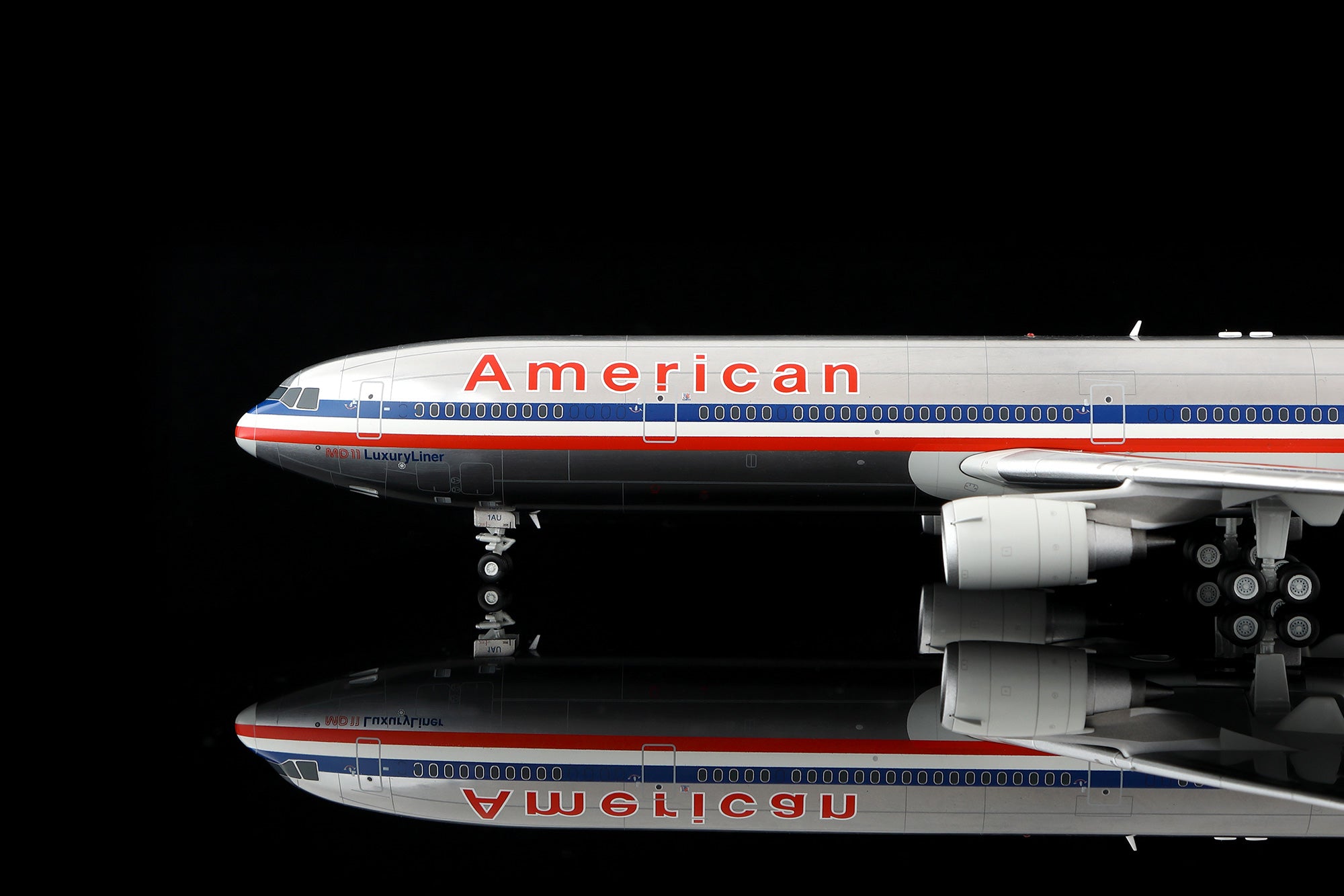 American Airlines / McDonnell Douglas MD-11 (Flaps Down) / N1766A / L2227FD / 1:200