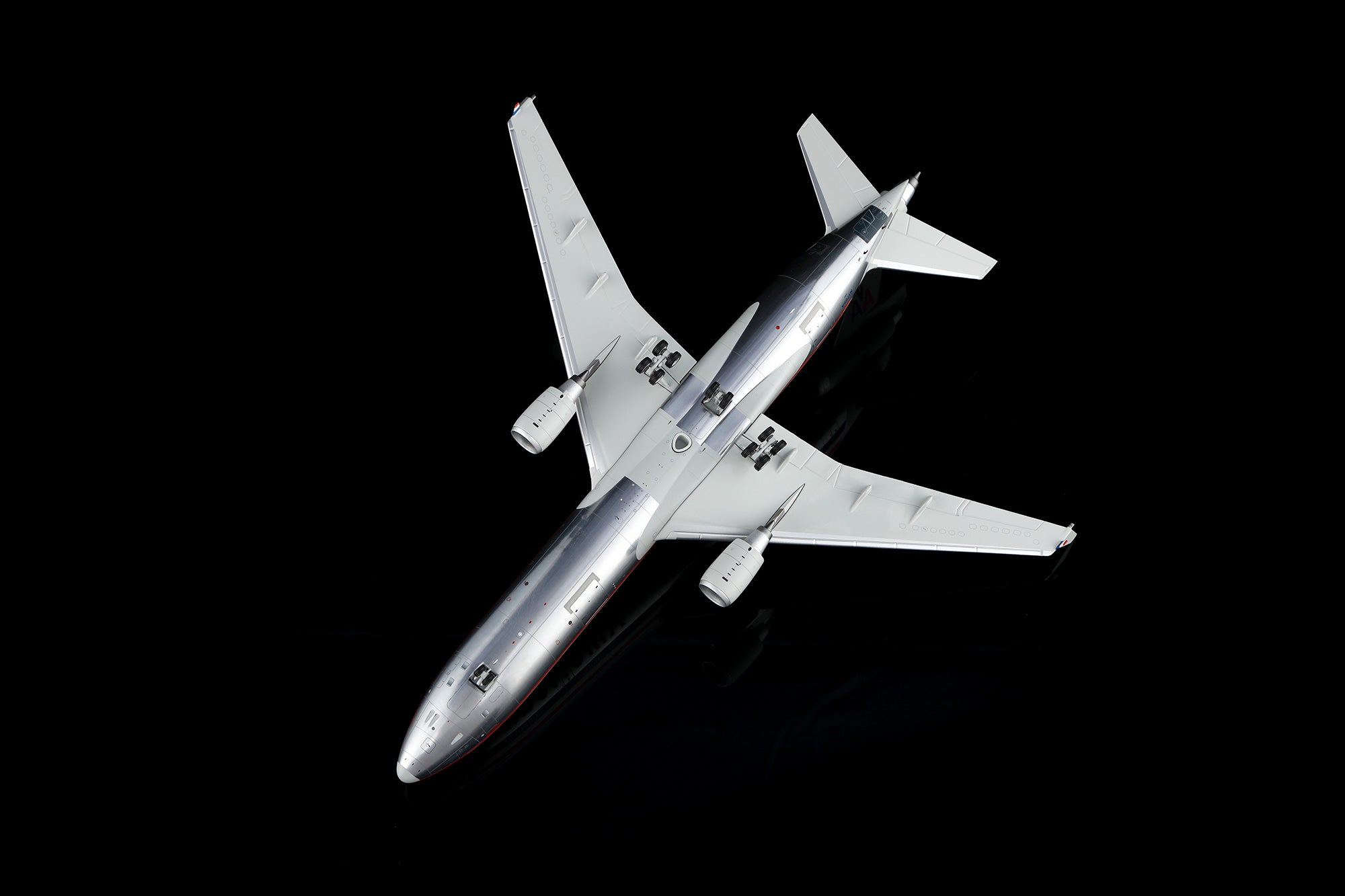 American Airlines / McDonnell Douglas MD-11 (Flaps Down) / N1766A / L2227FD / 1:200