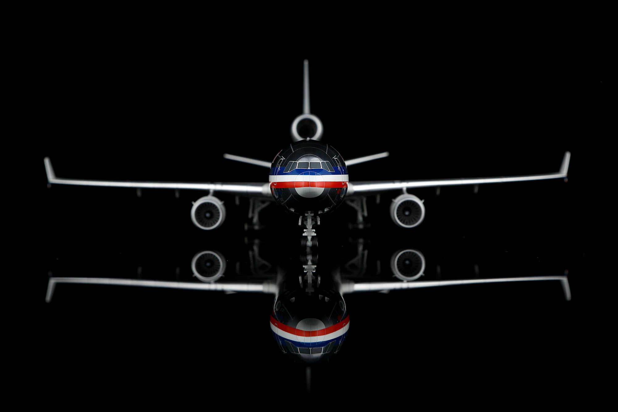 American Airlines / McDonnell Douglas MD-11 (Flaps Down) / N1766A / L2227FD / 1:200