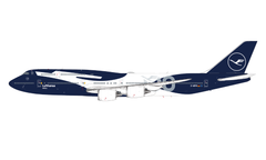 Lufthansa (100 Years Livery) / Boeing 747-8 / D-ABYN / L2355 / 1:200 elaviadormodels
