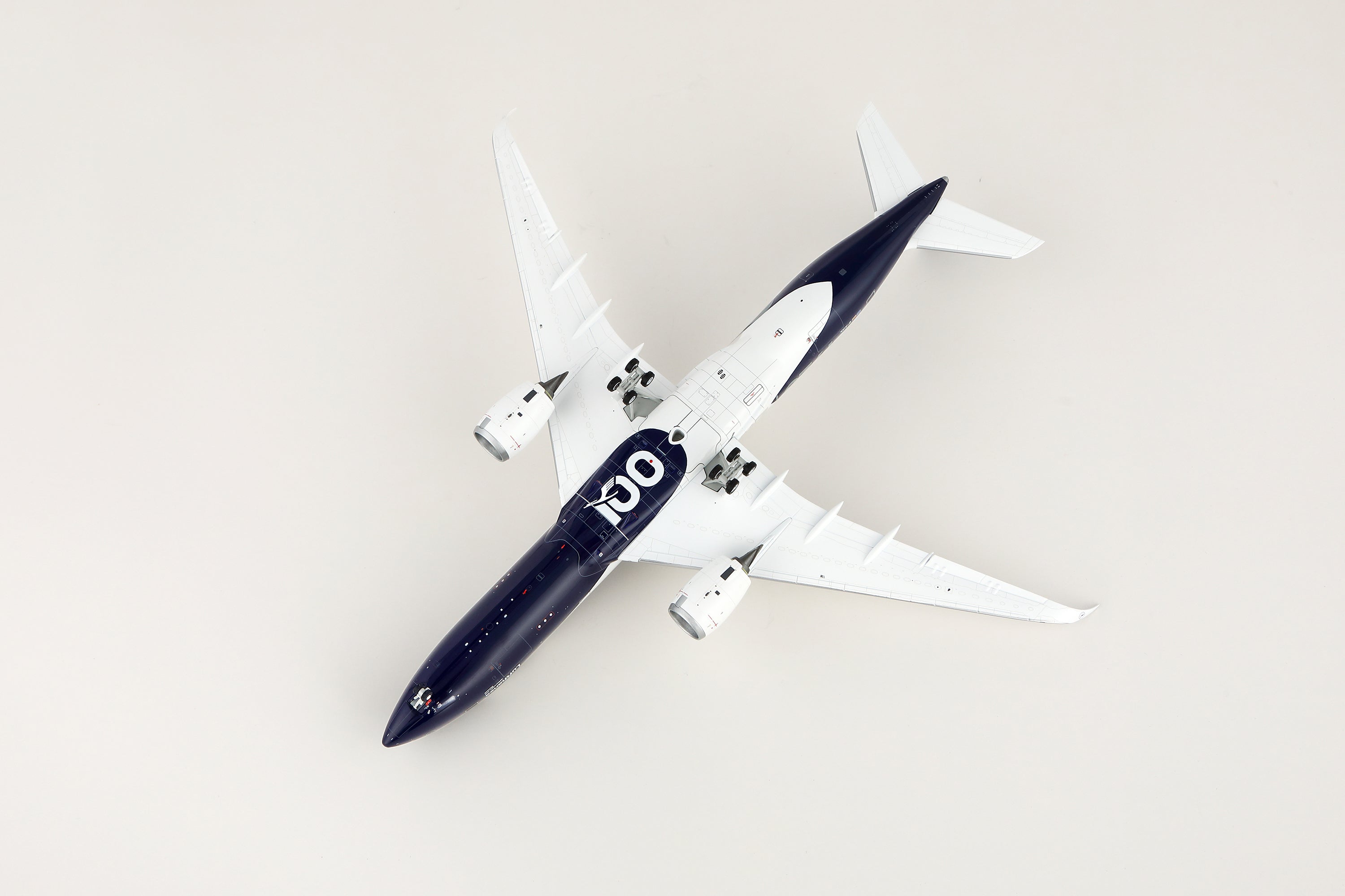 Lufthansa (100 Years Livery) / Airbus A350-900 / D-AIXL / L2402 / 1:200