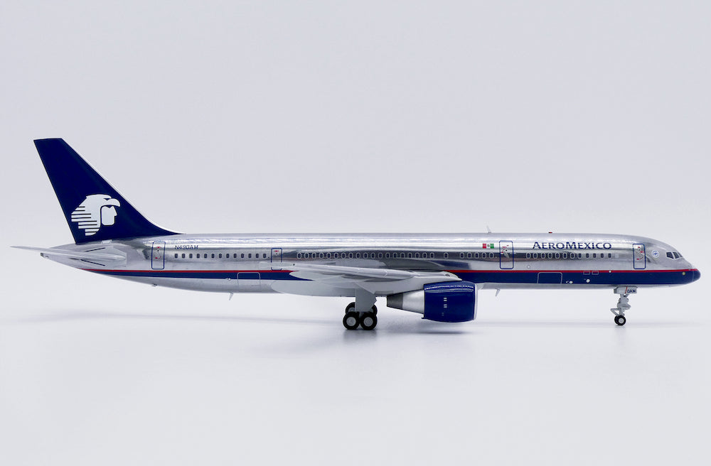 AeroMexico / Boeing B757-200 /  N490AM / LH2332 / elaviadormodels
