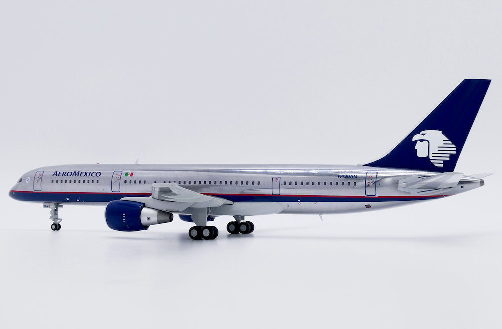 AeroMexico / Boeing B757-200 /  N490AM / LH2332 / elaviadormodels