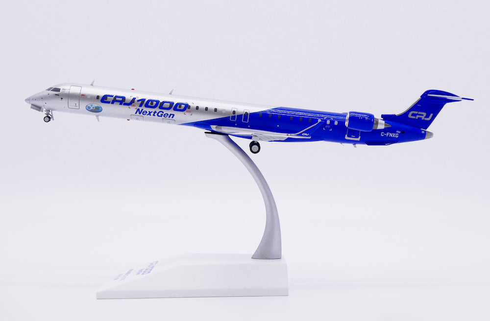Bombardier (House Color) / Bombardier CRJ1000 / C-FNXG / LH2512 / elaviadormodels
