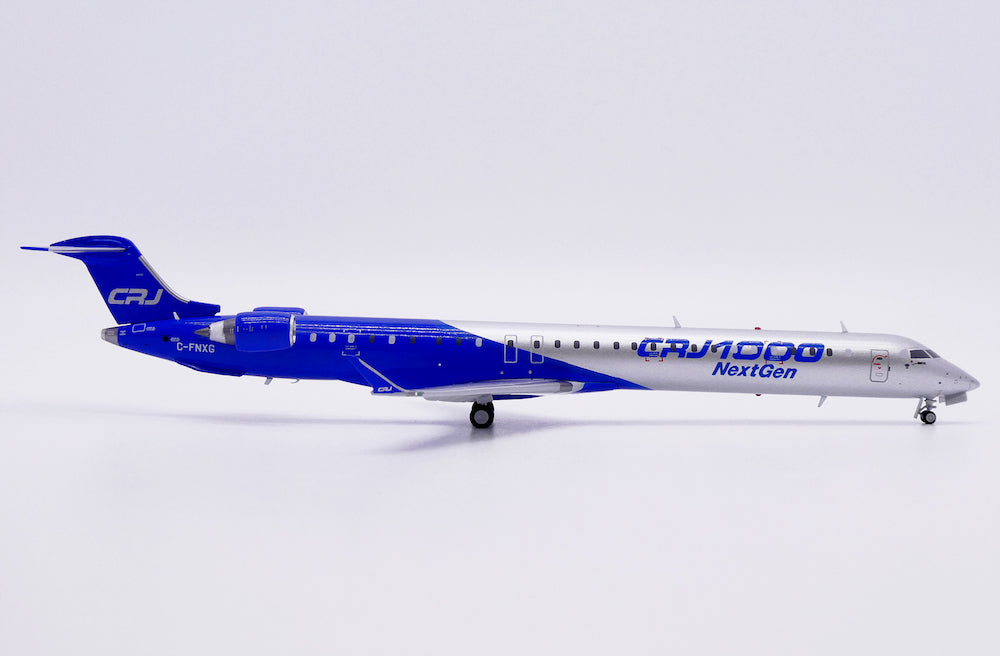 Bombardier (House Color) / Bombardier CRJ1000 / C-FNXG / LH2512 / elaviadormodels