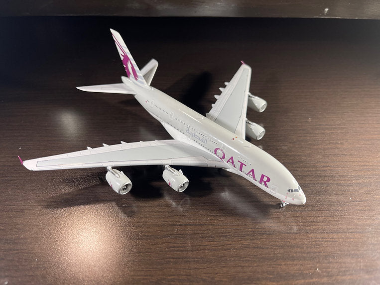 Qatar Airways / Airbus A380-841 / A7-APA / AV4136 / 1:400