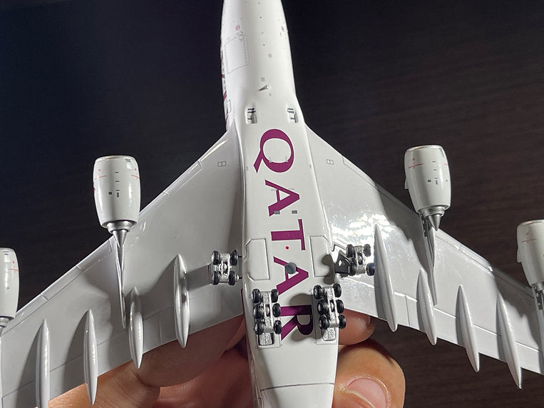 Qatar Airways / Airbus A380-841 / A7-APA / AV4136 / 1:400