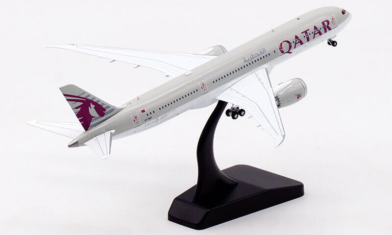 Qatar Airways / Boeing 787-9 / A7-BHF / AV4124 / 1:400