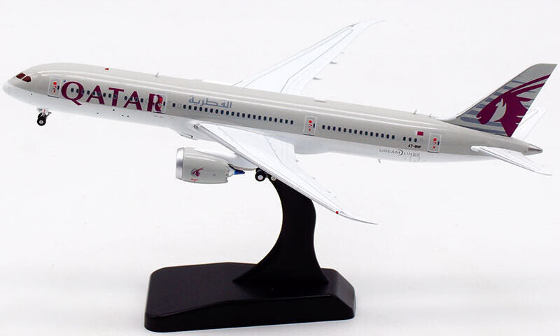 Qatar Airways / Boeing 787-9 / A7-BHF / AV4124 / 1:400