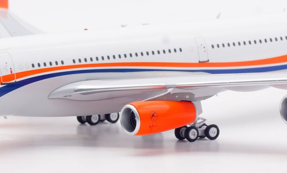 Kam Air / Airbus A340-300 / YA-KMU / RM34302 / elaviadormodels