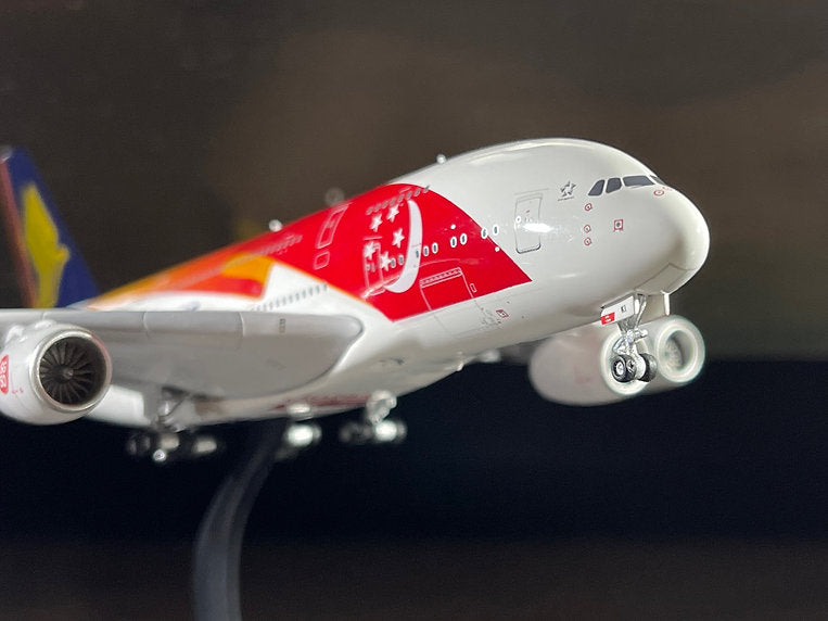 Singapore Airlines / Airbus A380-841D / 9V-SKI / AV4132 / 1:400 elaviadormodels