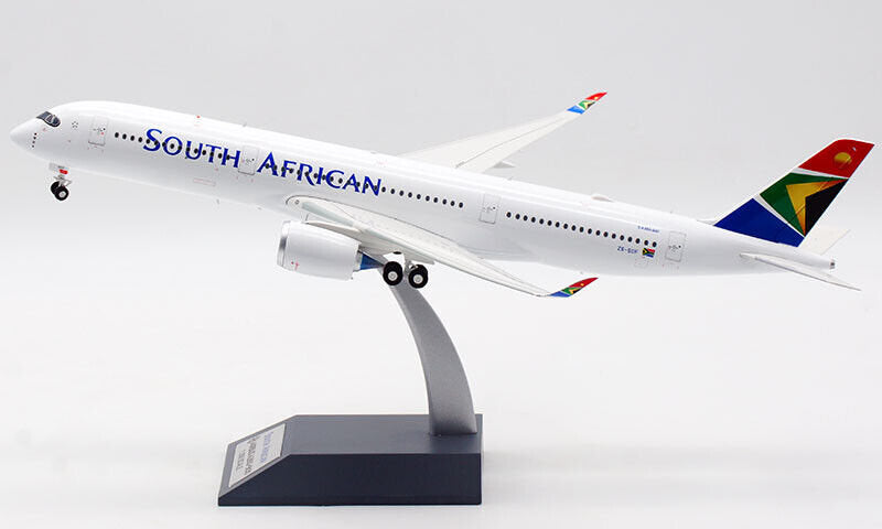 South African Airways / Airbus A350-900 / ZS-SDF / IF359SAA05 / 1:200 elaviadormodels