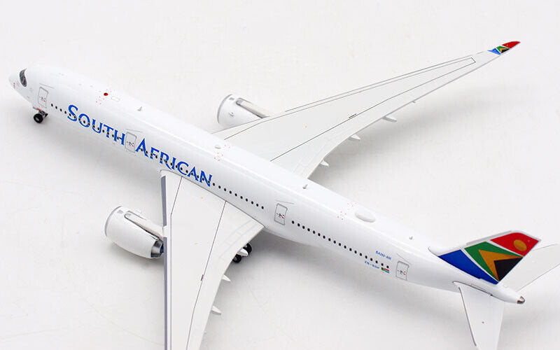 South African Airways / Airbus A350-941 / ZS-SDF / AV4071 / 1:400 elaviadormodels