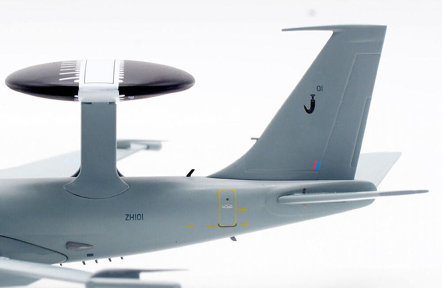 UK Air Force / Boeing E-3D Sentry J-Stars (B707-300) / ZH101 / IFE3DRAF01 / 1:200 elaviadormodels