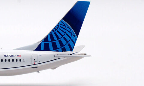 United Airlines / B737 MAX 8 / N37257 / IF738MUA1022 / 1:200